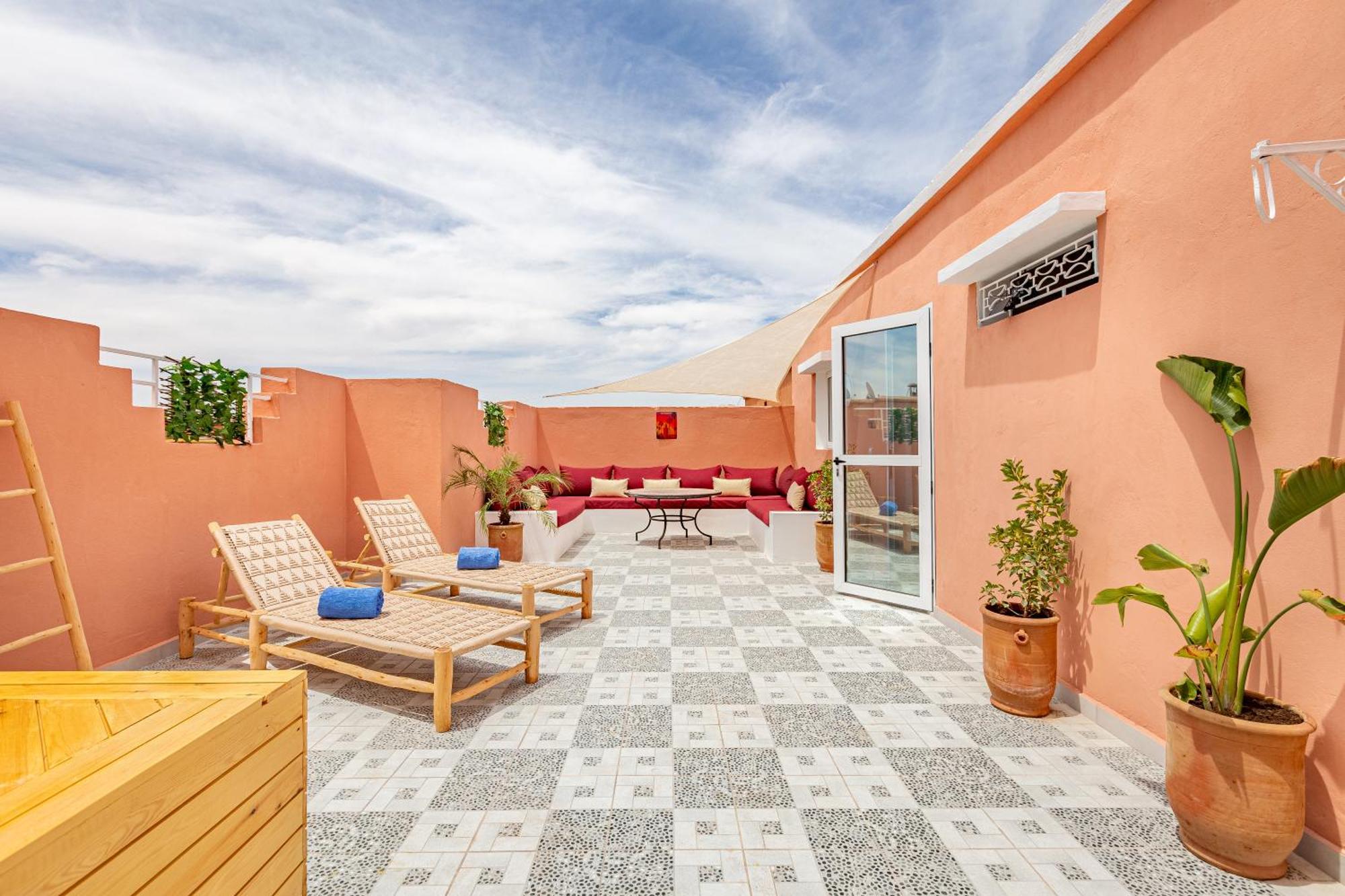 Riad Dar Juma, Suites & Appartements, Spa & Piscine Chauffee Marakeş Dış mekan fotoğraf
